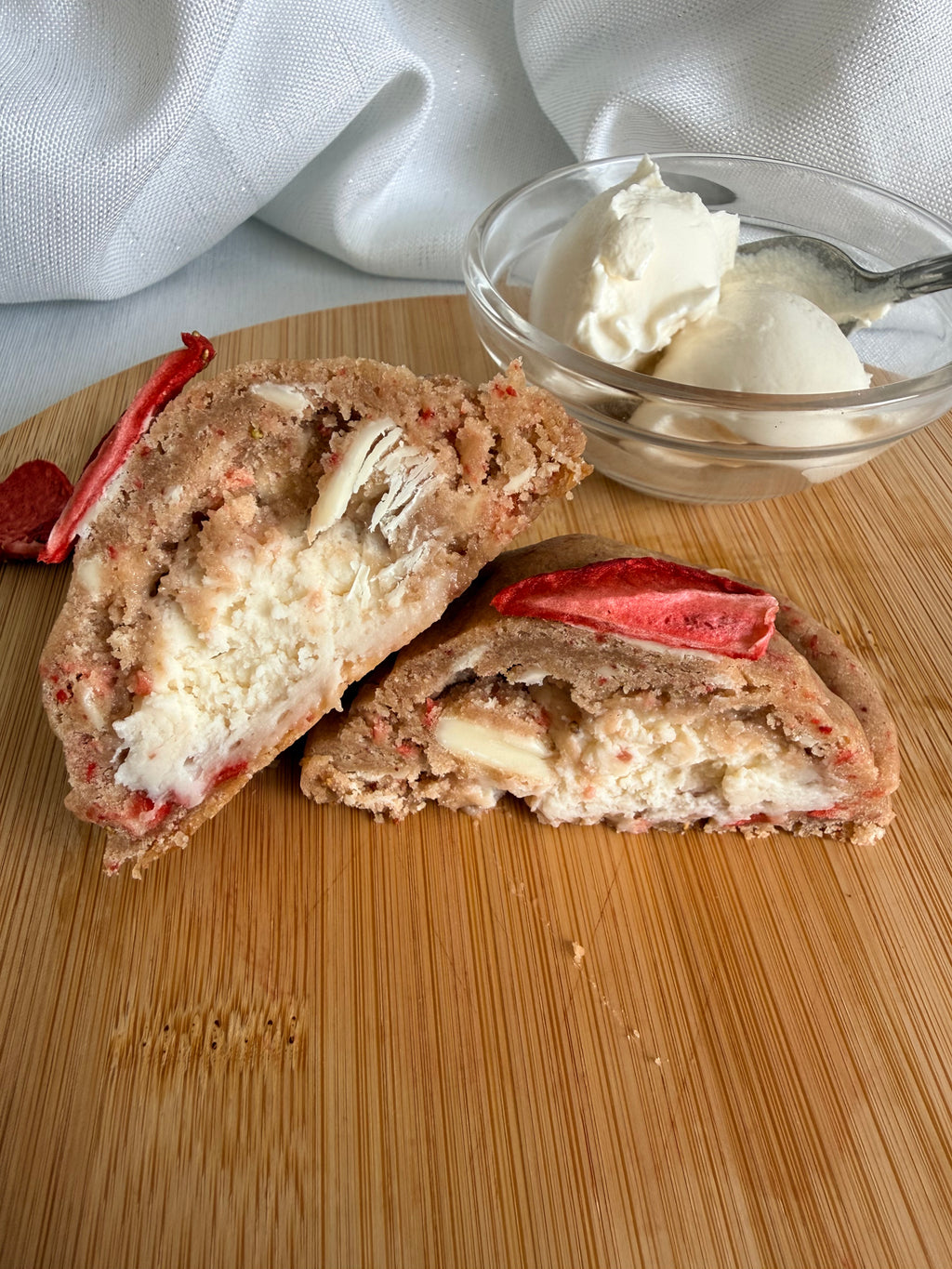 Strawberry Cheesecake Cookie