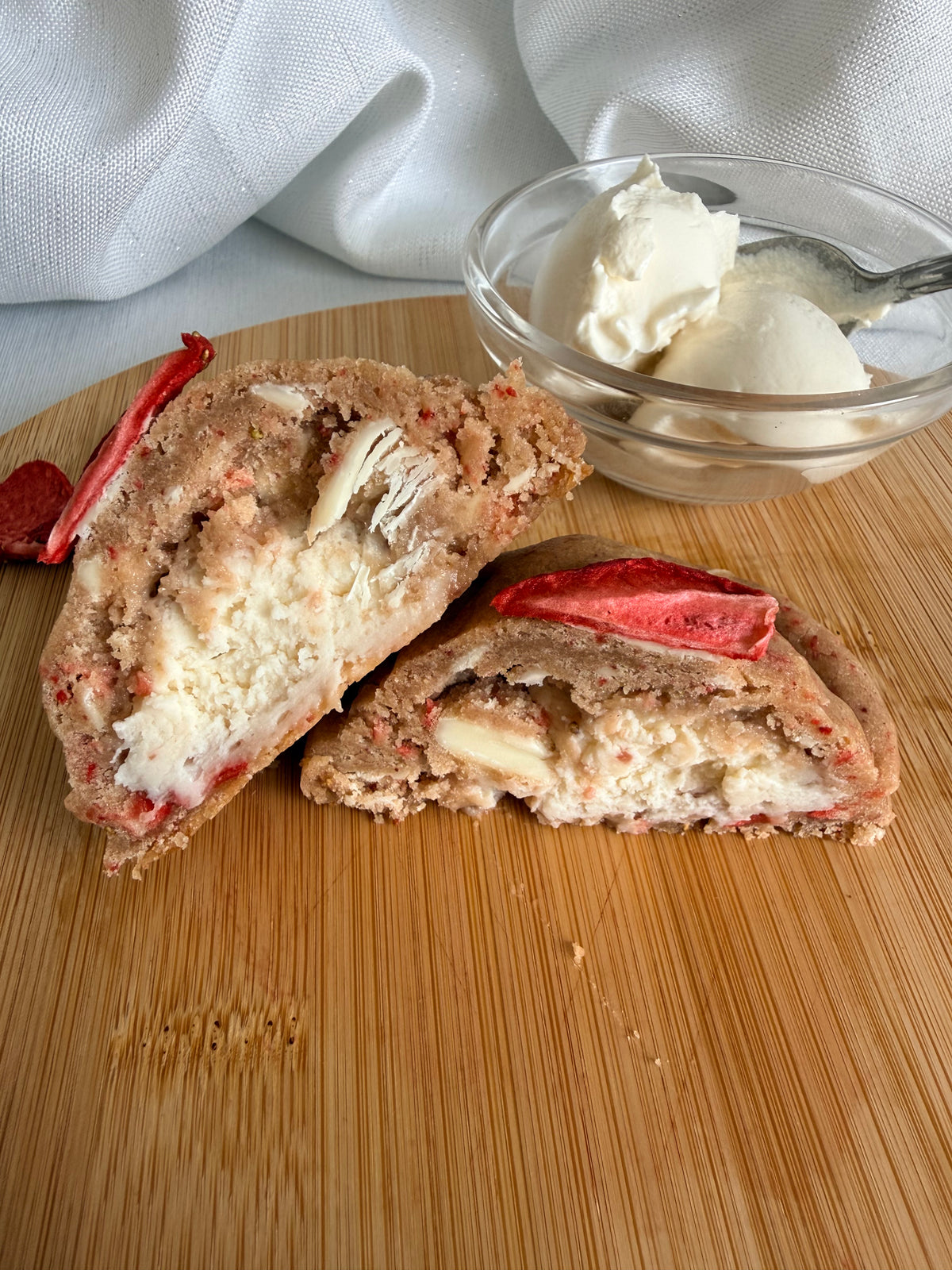 Strawberry Cheesecake Cookie