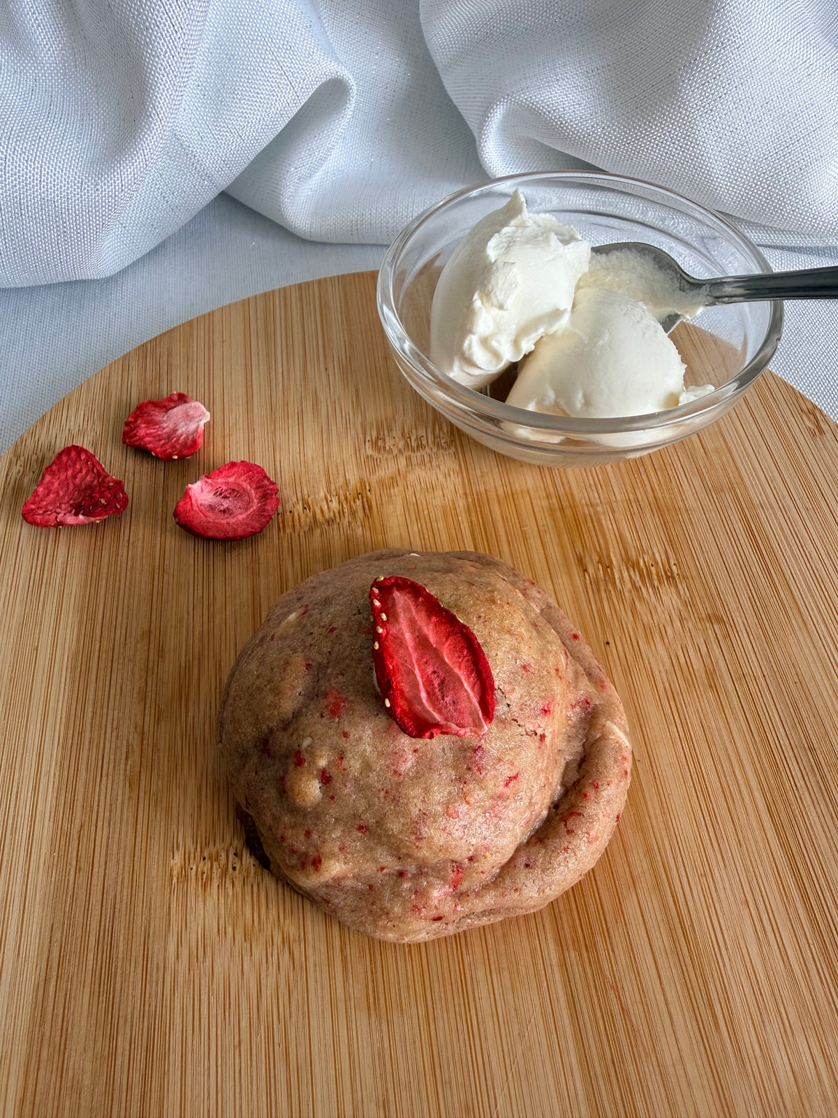 Strawberry Cheesecake Cookie