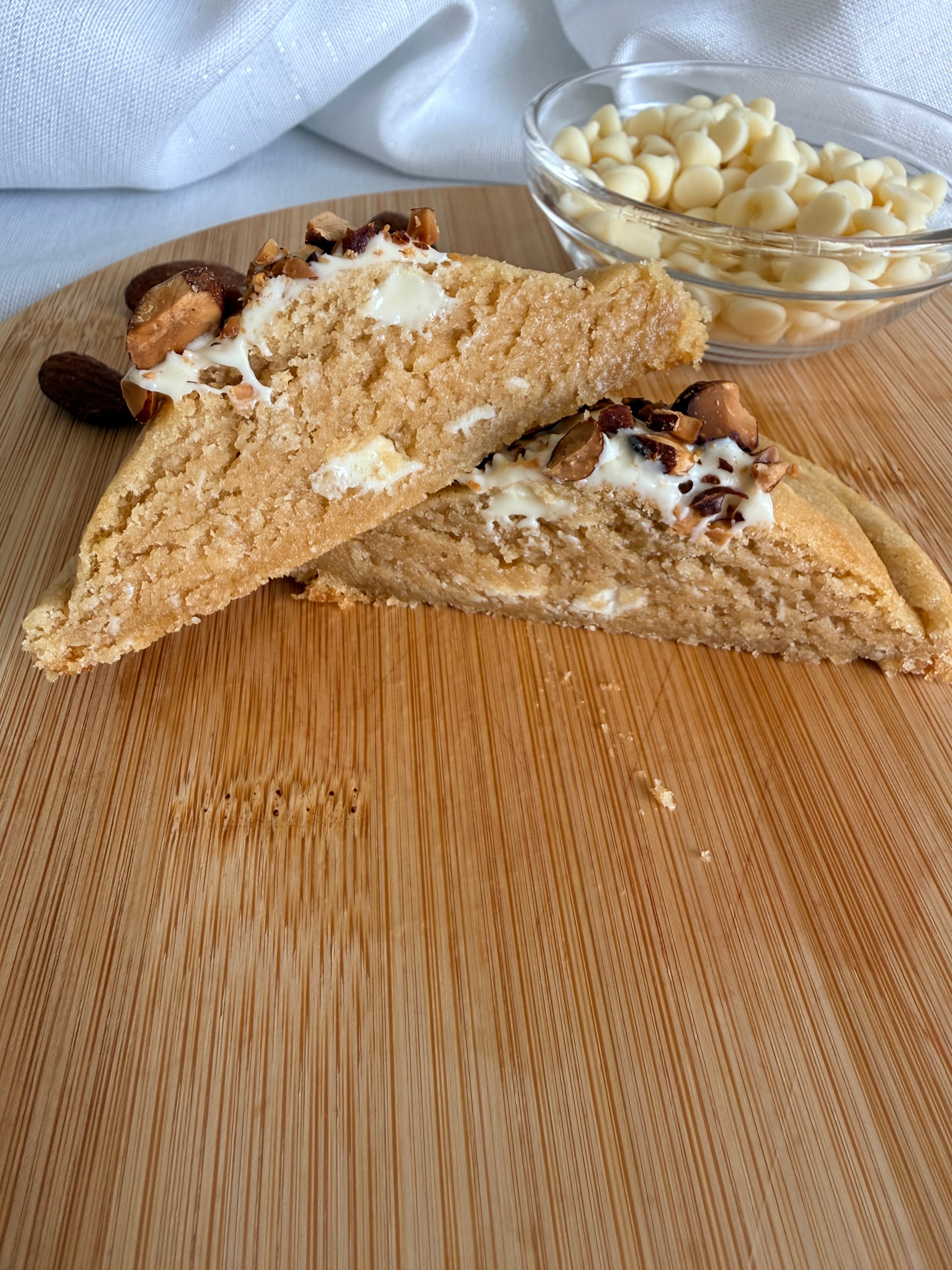Almond Cookie
