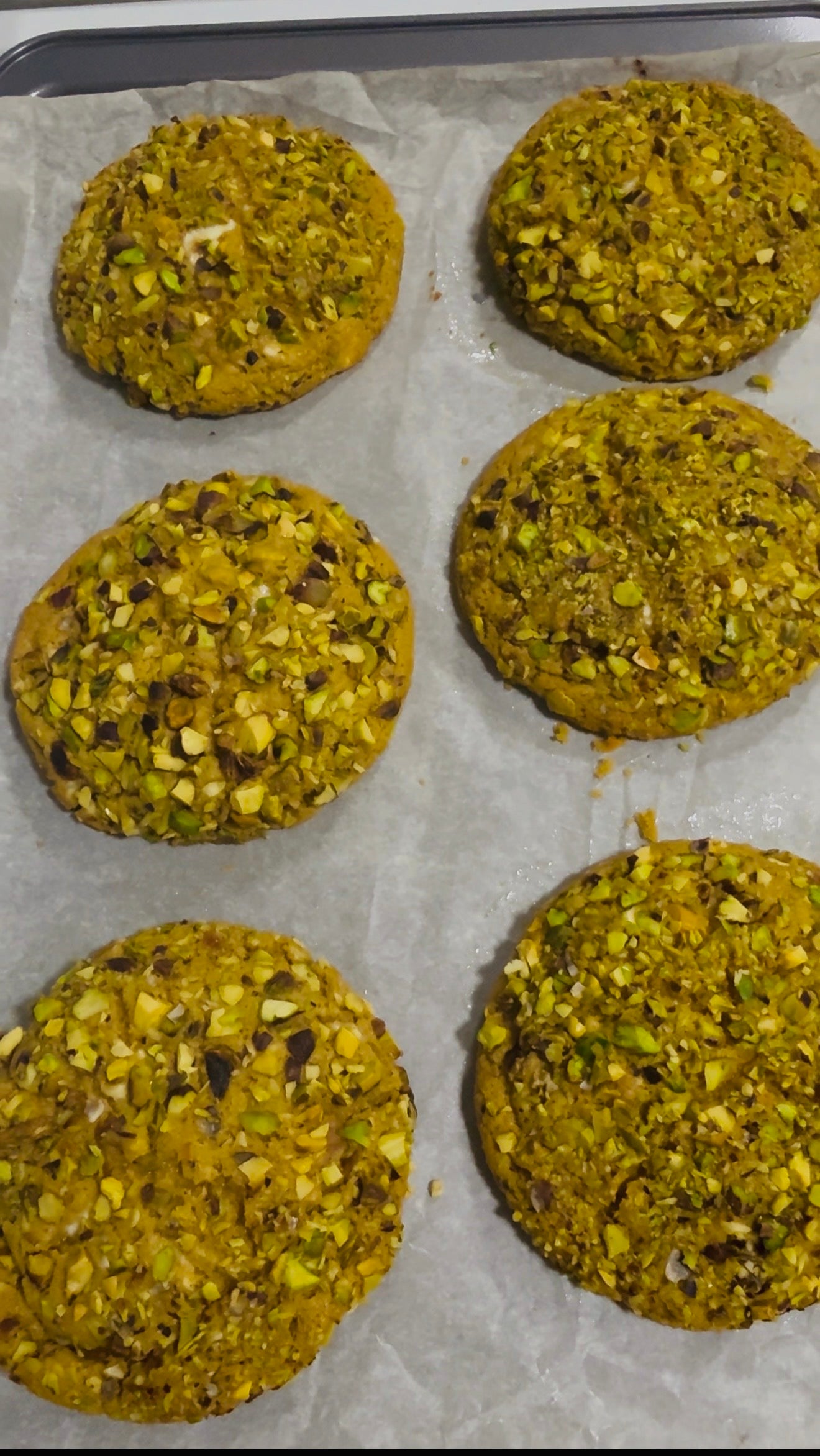 Signature Pistachio Cookie